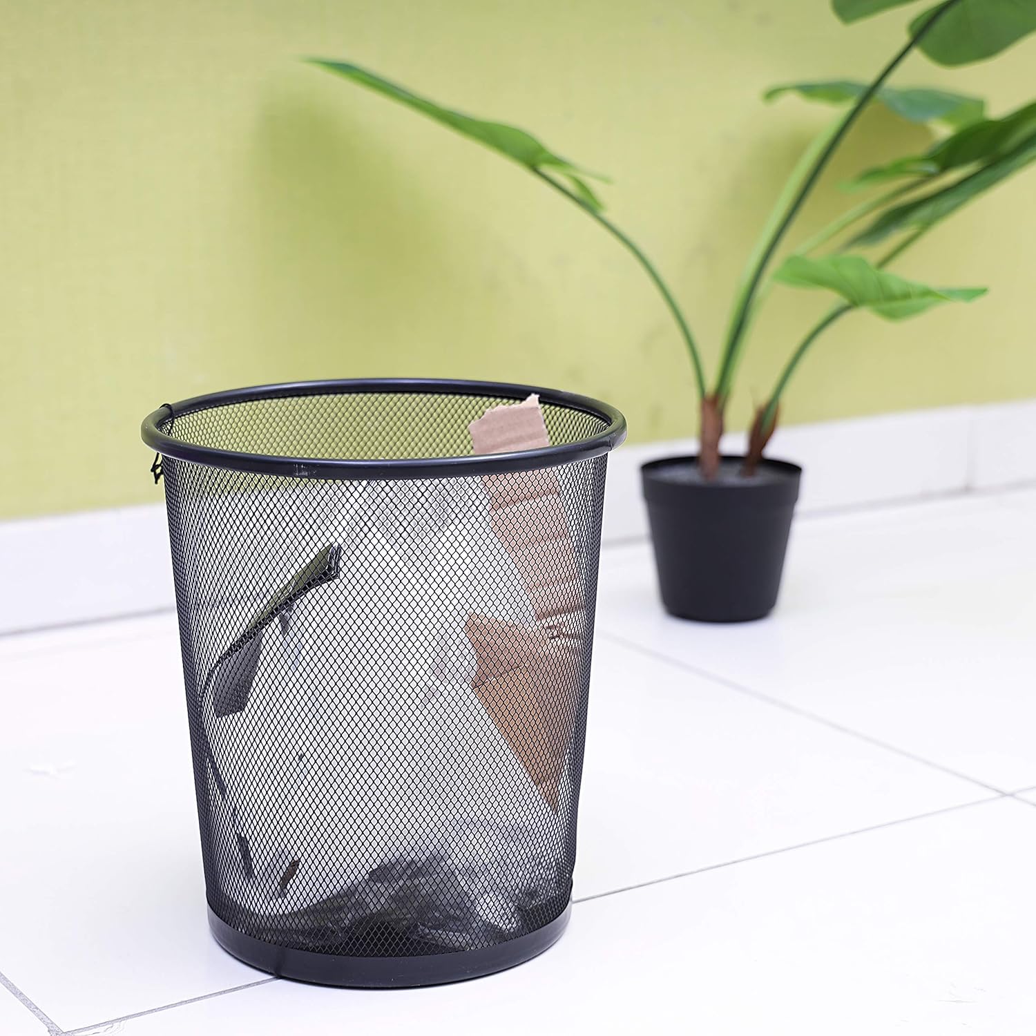 Mesh Waste Bin – Metal Wire Trash Can for Office, Home, Kitchen, Bedroom & Bathroom | Round Black Steel Mesh Dustbin with Ventilated Design, Reinforced Rim & Solid Base