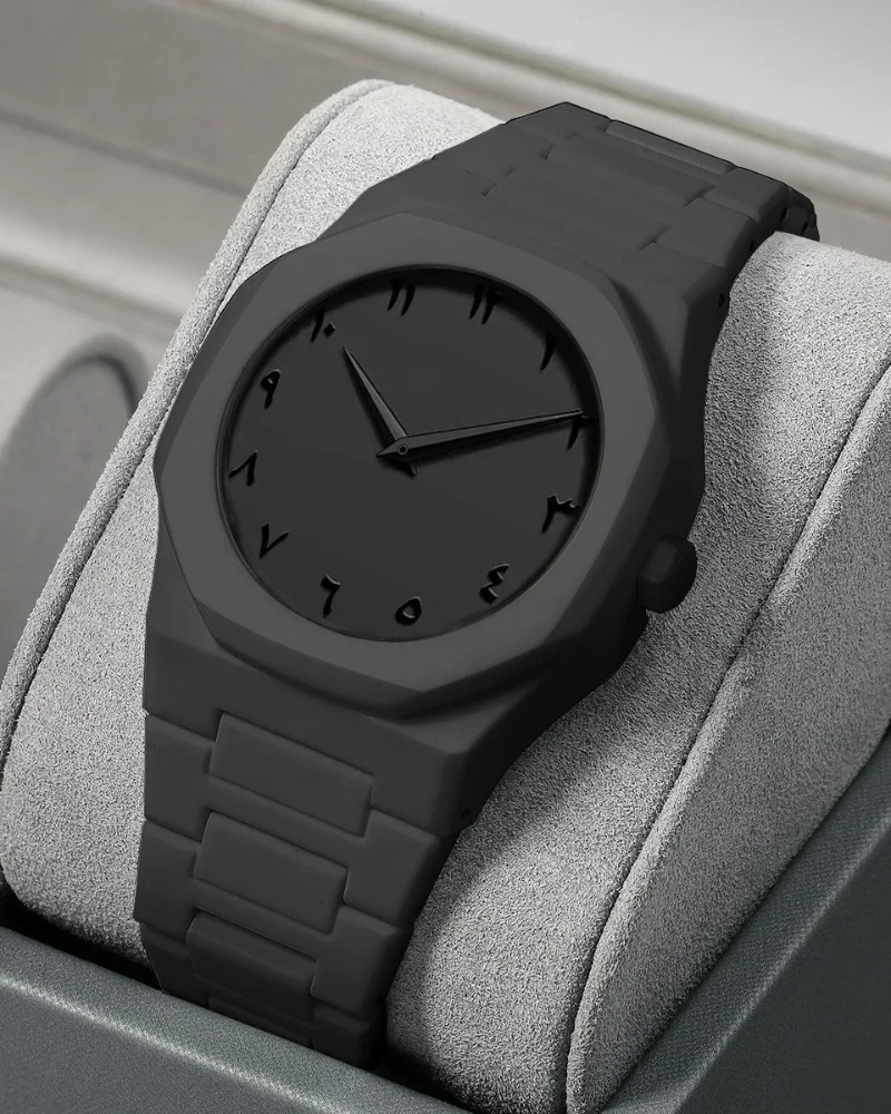 Minimalist Quartz Watch for Men – Lightweight Waterproof Sports & Business Wristwatch with Durable Plastic Strap